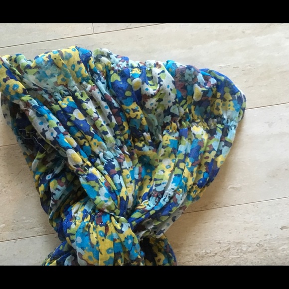 BEAUTIFUL SHALL. Multi use for every occasion - Picture 1 of 8